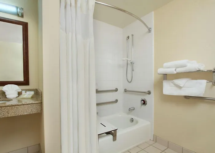 Hilton Garden Columbus-university Area Hotel 3*