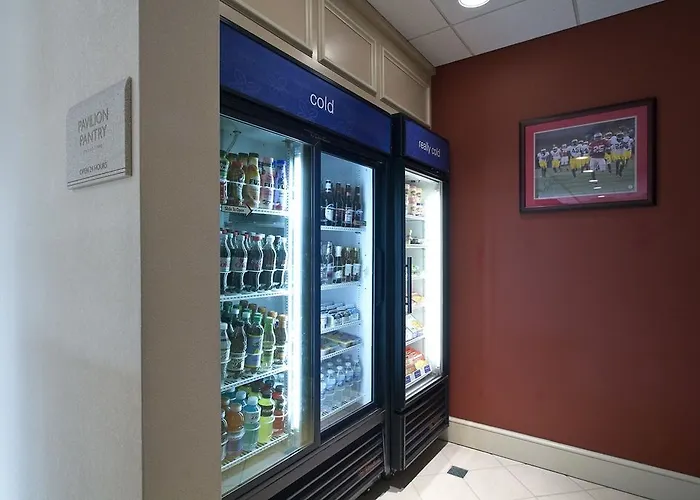 Hilton Garden Columbus-university Area 3*
